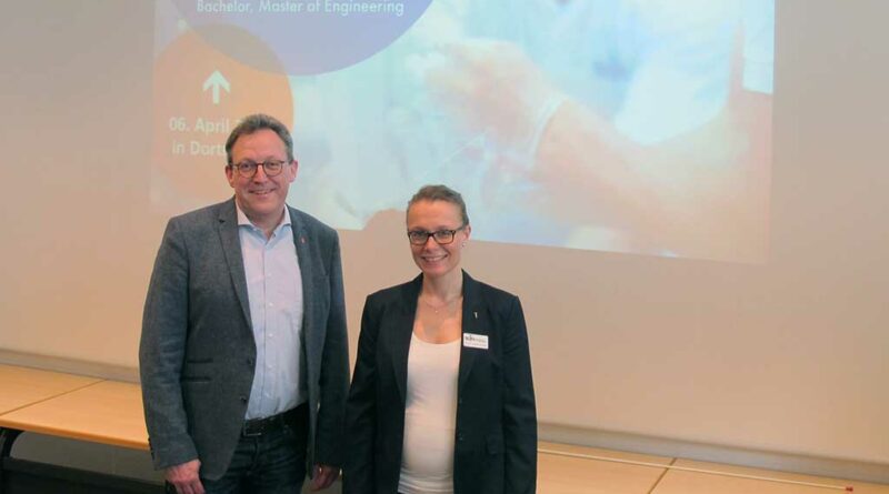 Dr. Ann-Kathrin Hömme und Prof. Dr.-Ing. Thomas Felderhoff freuen sich über die Kooperation zwischen der BUFA und der FH Dortmund.