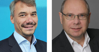 Prof. Dr. Marc Kraft (links) und Professor Dr. Klaus-Peter Hoffmann (rechts)