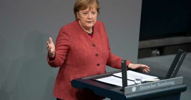 Bundeskanzlerin Angela Merkel (CDU) beschloss gemeinsam mit den Ministerpräsidentinnen und Ministerpräsidenten den erneuten Lockdown.