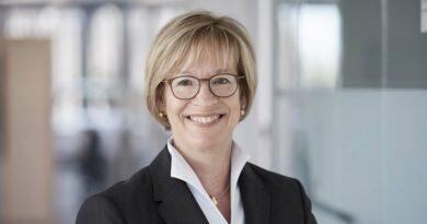 Kathrin Dahnke übernimmt bei Ottobock von CFO Jörg Wahlers die Führung des Finanzressorts.