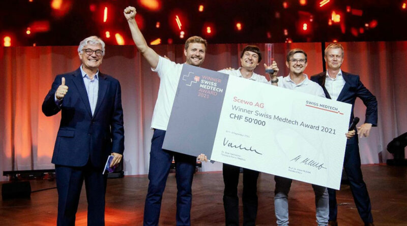 Große Freude beim Winterthurer Start-up Scewo, das den mit 50'000 Franken dotierten Swiss Medtech Award 2021 in Bern gewann.