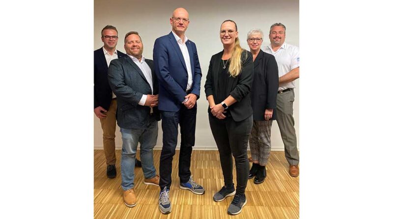 Nach den Wahlen setzt sich der Vorstand der Landesinnung Hessen aus (von links) Markus Gilbert, Lars Grun, Alf Reuter, Daniela Wüstefeld, Anette Lamich (Geschäftsführerin der LIH) und Thorsten Haase zusammen.