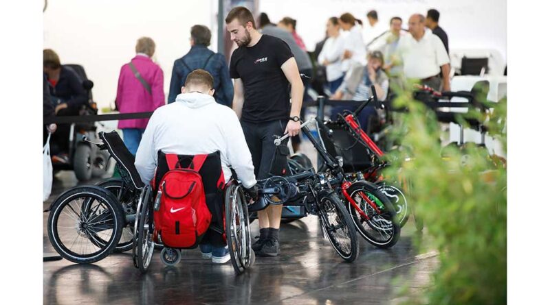 Bei der Rehacare dreht sich vom 14. bis 17. September 2022 im Düsseldorfer Messegelände wieder alles um Menschen mit Behinderung, Pflegebedarf und im Alter.
