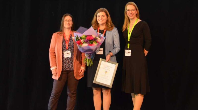 Dr. Magdalena Danyel (Mitte) ist Preisträgerin des „Bauerfeind-Lymphology-Awards“, der erstmals im Rahmen des 45. Jahreskongresses der Deutschen Gesellschaft für Lymphologie (DGL) verliehen wurde.