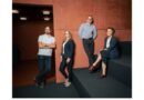 Die Gründer:innen von Sendance (v. l.): Robert Koeppe, Daniela Wirthl, Thomas Stockinger und Yana Vereshchaga freuten sich über die Finanzierungsrunde für ihr Start-up.