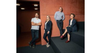 Die Gründer:innen von Sendance (v. l.): Robert Koeppe, Daniela Wirthl, Thomas Stockinger und Yana Vereshchaga freuten sich über die Finanzierungsrunde für ihr Start-up.