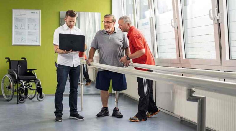 Die Einstellung der Knieprothese mit Laptop und Desktop-Applikation gehört bald der Vergangenheit an. Zukünftig können Orthopädietechniker für diesen Prozess das Smartphone mit der connectgo.pro App nutzen.