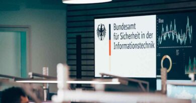 Das Bundesamt für Sicherheit in der Informationstechnik kann künftig Unternehmen, die sich nicht an die Cybersicherheitsvorgaben halten, mit empfindlichen Strafen belegen.