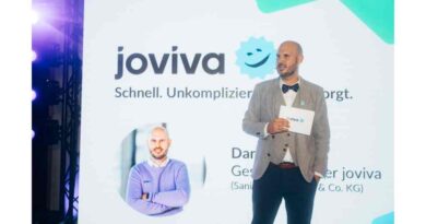 Geschäftsführer Daniel Hölper freut sich über den erfolgreichen Start von joviva.de.