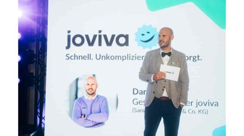 Geschäftsführer Daniel Hölper freut sich über den erfolgreichen Start von joviva.de.