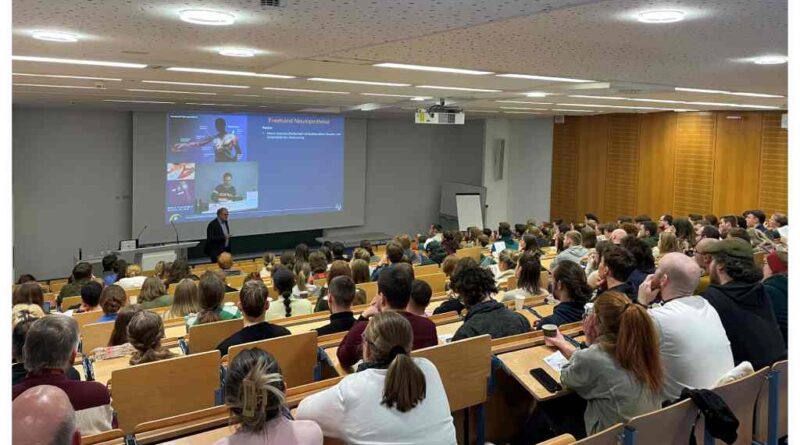 Gut gefüllt war das Auditorium beim 12. Heidelberger Symposium der Technischen Orthopädie.