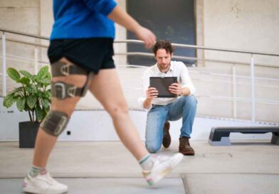 OT-Fachkräfte können mit ihrem mobilen Endgerät Gangvideos ihrer Patienten aufnehmen und sie direkt in „Smart Documentation“ hochladen.