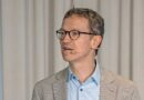 „Herzlich willkommen beim 4. Münsteraner Gefäß-Symposium“, begrüßte Prof. Dr. Tobias Görge, Leiter des Venen-Kompetenzzentrums am Universitätsklinikum Münster und wissenschaftlicher Leiter der Veranstaltung, die Teilnehmer.