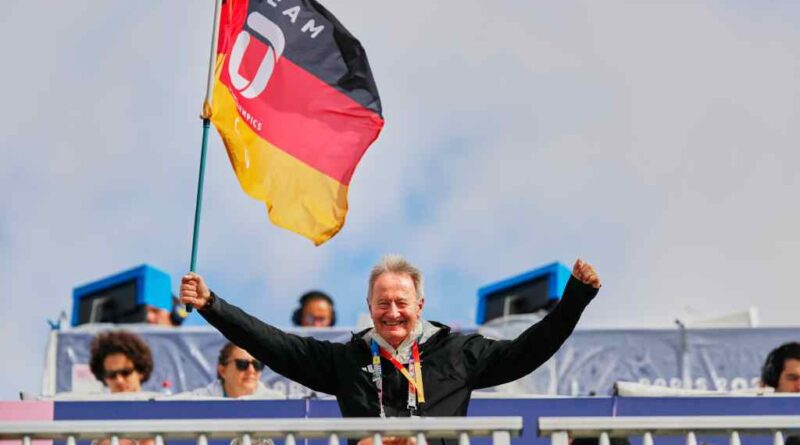 Auf dem Bild ist Friedhelm Julius Beucher zu sehen. Der 78-Jährige war 16 Jahre lang Präsident des Deutschen Behindertensportbundes und verabschiedete sich im Mai 2025 von seinem Amt.