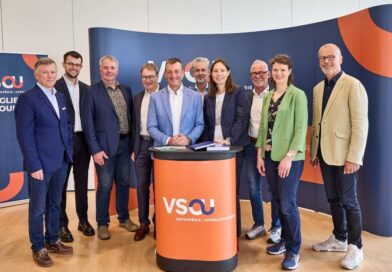(V. l.) Prof. Bernhard Greitemann, Dr. Magnus Kalff, Prof. Frank Braatz, Dr. Hartmut Stinus, Dr. Martin Volz, Georg Blome, Univ.-Prof. Tina Histing, Matthias Bauche, Maike Truelsen und Dipl.-Ing. (FH) Ingo Pfefferkorn.