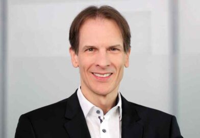 Kritisiert den hohen Schaden durch Fehlverhalten im Gesundheitssystem: Dr. Martin Krasney, Vorstandsmitglied des GKV-Spitzenverbandes.