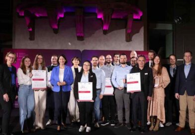 2024 gewann unter anderem die 021 Software GmbH aus Mainz den Pioniergeist-Preis für eine All-in-one-Software und wurde mit den anderen Preisträgern der rheinland-pfälzischen Landeshauptstadt ausgezeichnet.
