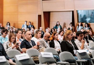 Menschen bei SOSORT-Jahreskongress im kroatischen Dubrovnik