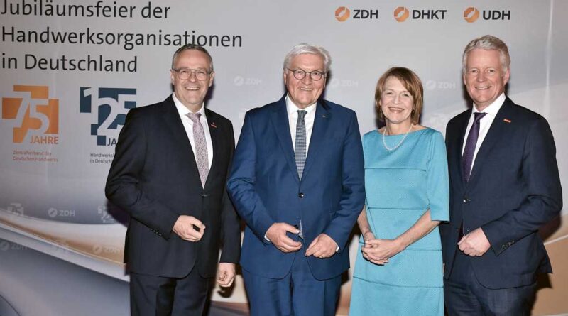 Feierten gemeisam in Berlin (v. l.): Jörg Dittrich, Frank-Walter Steinmeier, Elke Büdenbender und Holger Schwannecke.