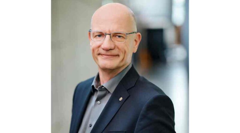Alf Reuter, Präsident des Bundesinnungsverbands für Orthopädie-Technik (BIV-OT), fordert eine Verkehrsplanung, die die Bedürfnisse von Rollstuhlnutzern konsequent mitdenkt.