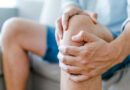 Was tun, wenn das Knie schmerzt? Die neue S3-Leitlinie gibt Empfehlungen für ­konservative und operative Therapiemöglichkeiten.