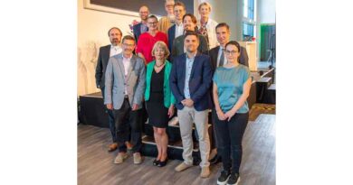 Die Referenten des 5. Thüringer Lymphsymposiums in ­Erfurt, bei dem Dr. Barbara Netopil (vordere Reihe, 2. v. l.) die wissenschaftliche Leitung innehatte.