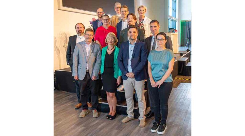 Die Referenten des 5. Thüringer Lymphsymposiums in ­Erfurt, bei dem Dr. Barbara Netopil (vordere Reihe, 2. v. l.) die wissenschaftliche Leitung innehatte.