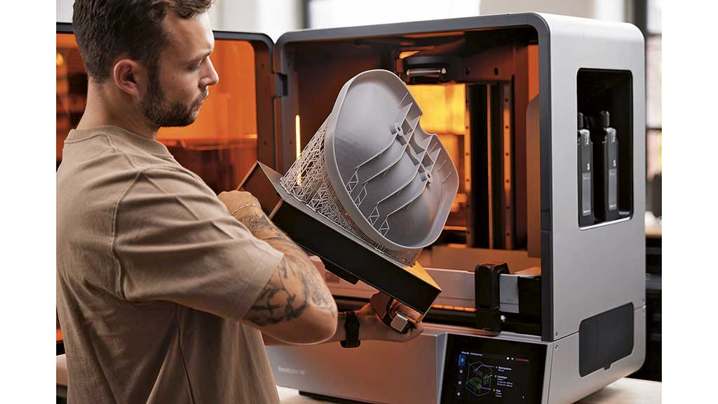 Geräte wie der Form 4L ermöglichen es, mit biokompatiblen Harzen zu drucken. Foto: 3Dmensionals 