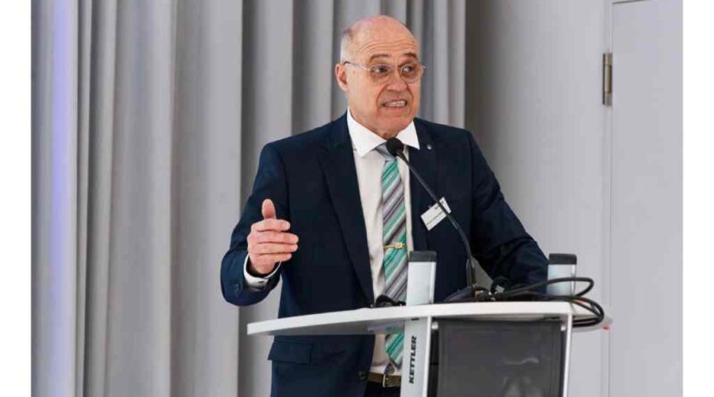 Prof. Dr. Wolfram Mittelmeier, Vorstandsvorsitzender der DGIHV, sieht große Vorteile in einer vernetzten, interprofessionellen Versorgung.