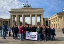 Ein Abstecher zum Brandenburger Tor durfte während des Besuchs in Berlin nicht fehlen.