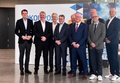 Vertreter der Technischen Orthopädie im Austausch mit den Kongresspräsidenten des DKOU zum Tag der Technischen Orthopädie (v. l.): Univ-Prof. Dr. Ulrich Stöckle (DGOU), Prof. Dr. Frank Braatz (VTO), Georg Blome (BIV-OT), Dr. Hartmut Stinus, Michael Schäfer (ISPO Deutschland), Stefan Middeldorf (DKOU), Prof. Dr. Christoph H. Lohmann (DKOU), Tino Sprekelmeyer (ISPO Deutschland), Alf Reuter (BIV-OT).