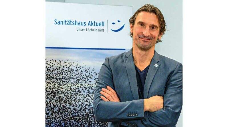 Dr. Christian Gentner.