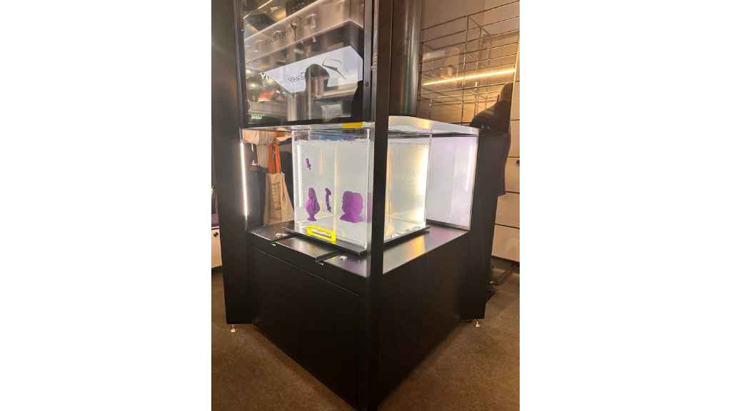 Echte Innovation: Der Druck von Bauteilen in Gel zog die Besucher an. Foto: BIV-OT/Cordes