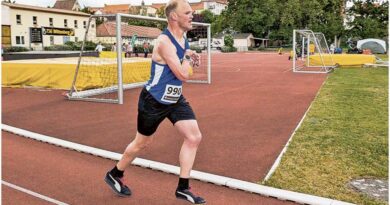 <img class="new_ribbon" width="25" height="25" src="https://360-ot.de/wp-content/uploads/2020/01/pluslogo.png">Ein enga­gier­ter Leis­tungs­sport­ler mit Hemi­pa­re­se und der Ein­satz sen­so­mo­to­ri­scher Fuß­or­the­sen (SMFO)