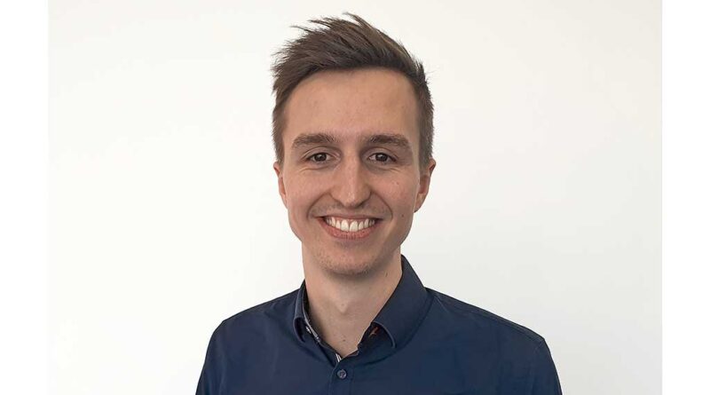 Hendrik Schoeneich liebt es, in seinem Beruf engen Kontakt zu Menschen zu haben und gleichzeitig technisch-praktisch arbeiten zu können.