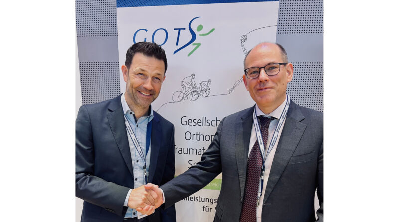 Dr. Casper Grim (l.) ist von den Mitgliedern der GOTS zum neuen Präsidenten gewählt worden und folgt in seinem Amt auf Prof. Thomas Tischer.