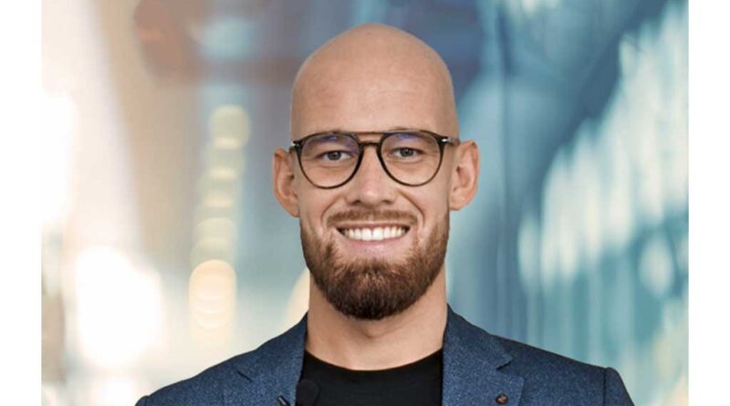 Jannis Böhner ist überzeugt, dass KI-Telefonie auch zukünftig den persönlichen Kontakt nicht ersetzen wird.